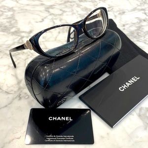 Authentic CHANEL Bouton tortoise & gold eyeglasses frames limited edition